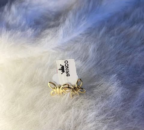 Brinco “Borboleta Golden Glow”
